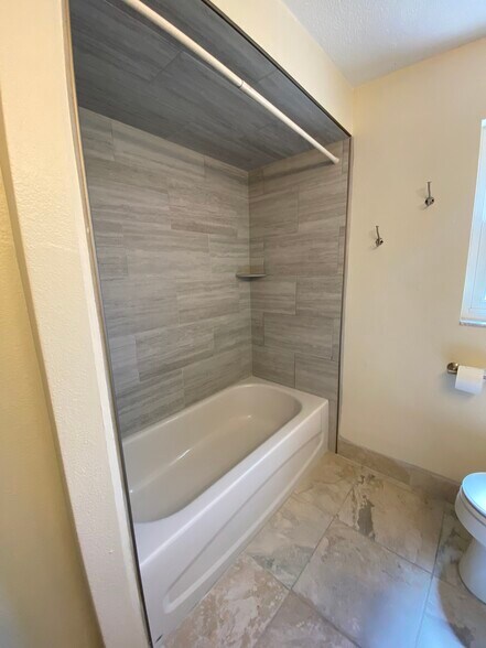 Building Photo - 533 Legume Drive