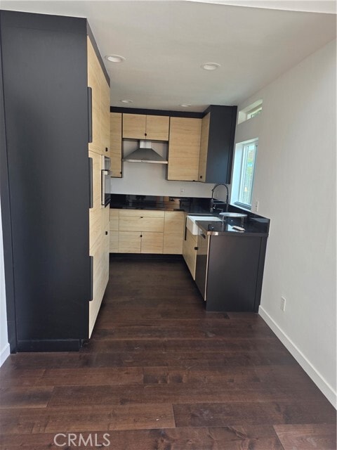 Building Photo - 1009 S Laramie St