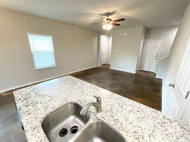 Building Photo - Luxury 2-story | 3-bedroom | 2.5-bath  dup...