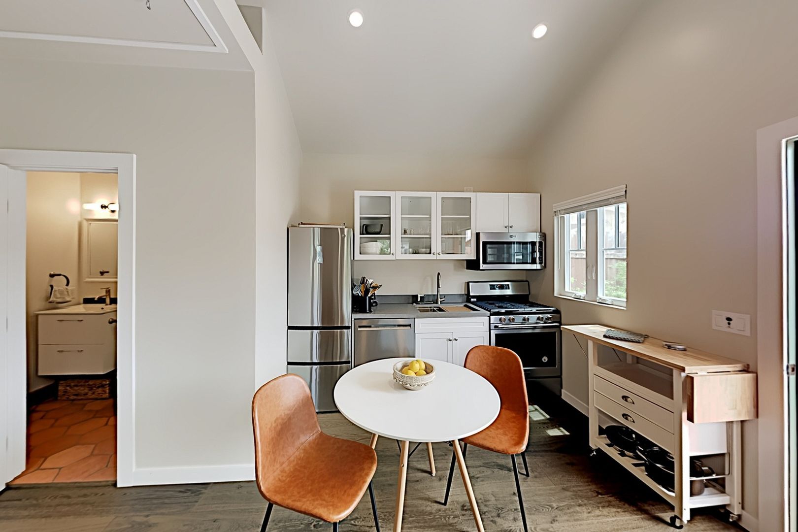 Building Photo - 1205 Blanchard St