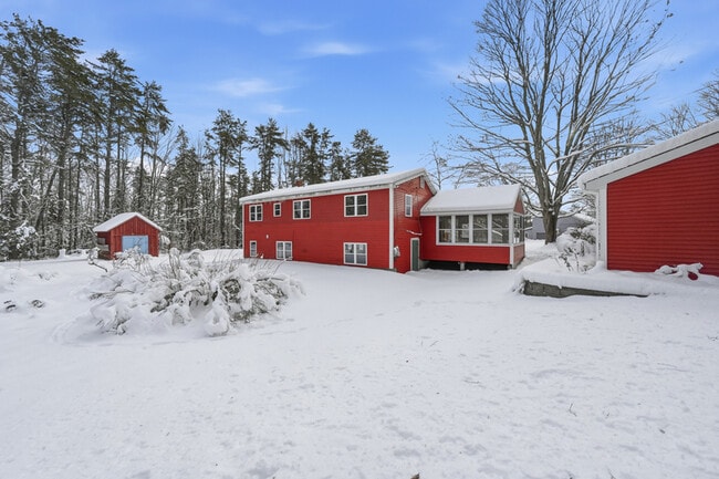 Building Photo - 11 Caribou Dr