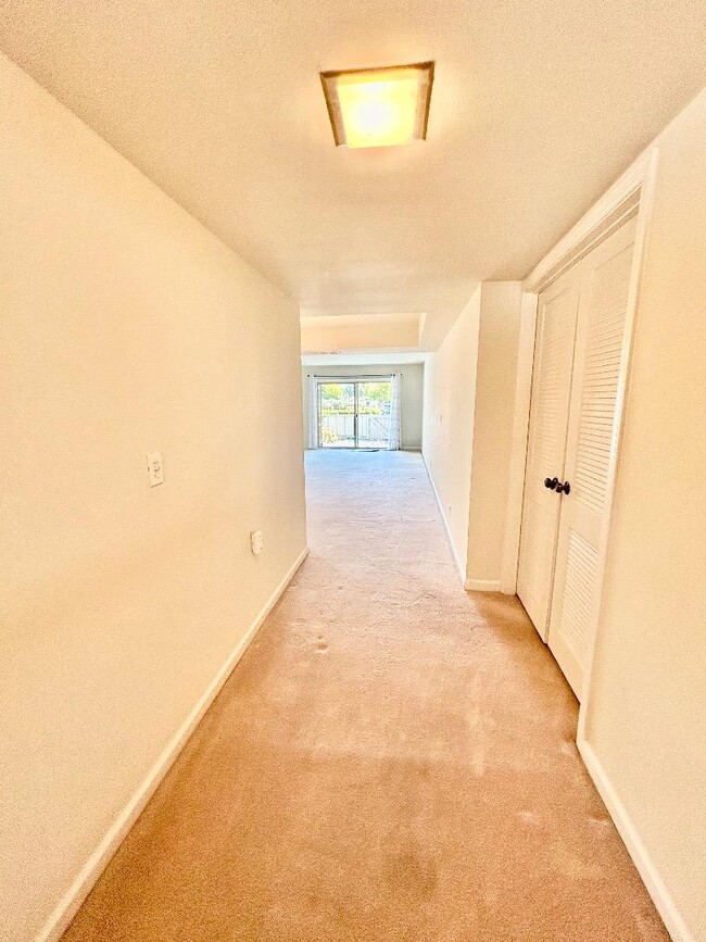 Building Photo - 5138 Cribari Pl