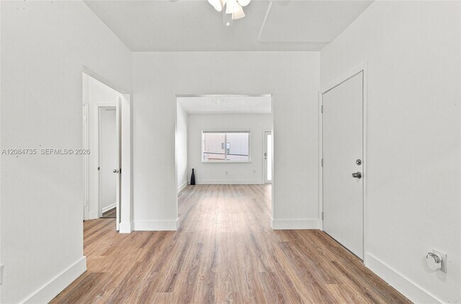 Building Photo - 319 NE 80th St