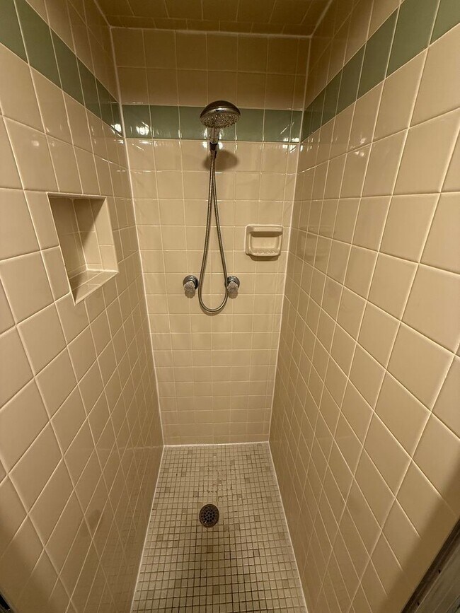 Building Photo - Ranch Home in Lindbergh School District