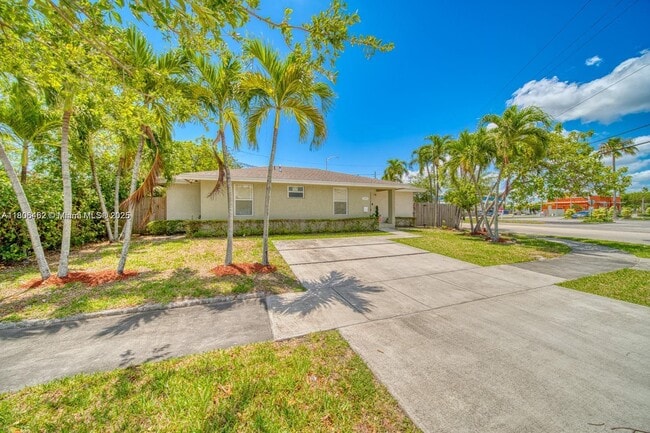 Building Photo - 11492 SW 190th Terrace Rd