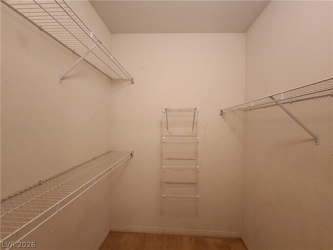 Building Photo - 509 Indian Bluff St