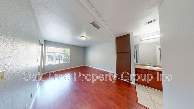 Building Photo - 2225 23rd Ave
