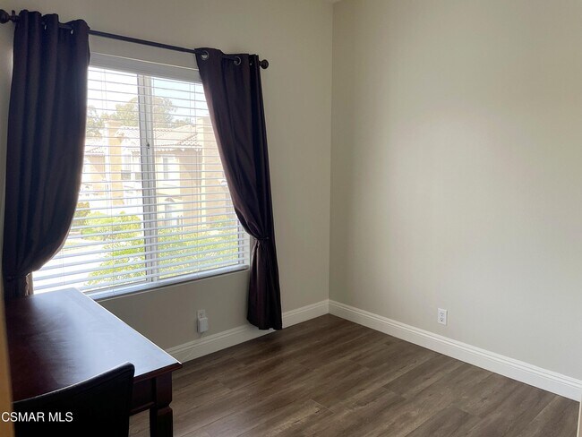 Building Photo - 4149 Flowerview Ct