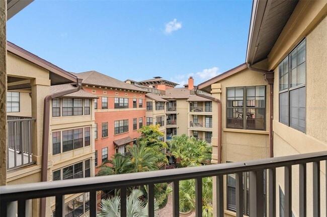 Building Photo - 911 N Orange Ave