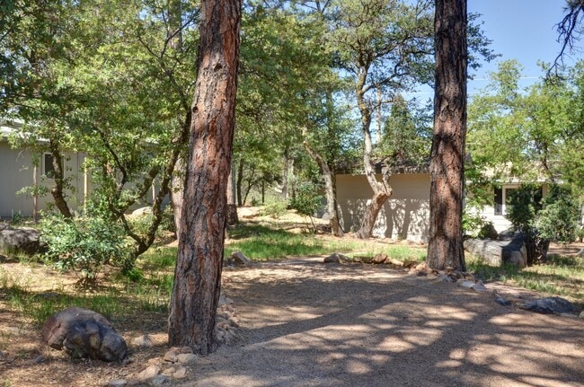 Building Photo - 3 Bedroom Home in Prescott for Rent!