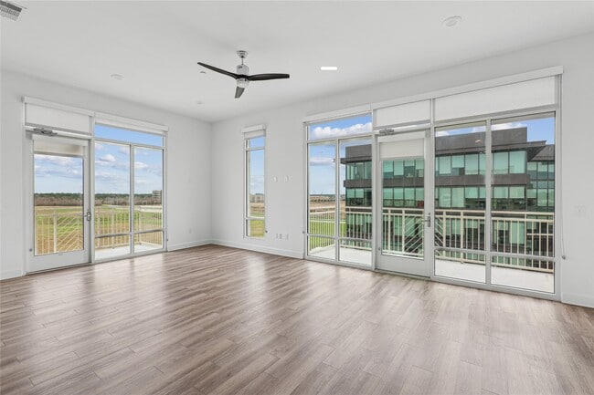 Building Photo - 255 Assay St