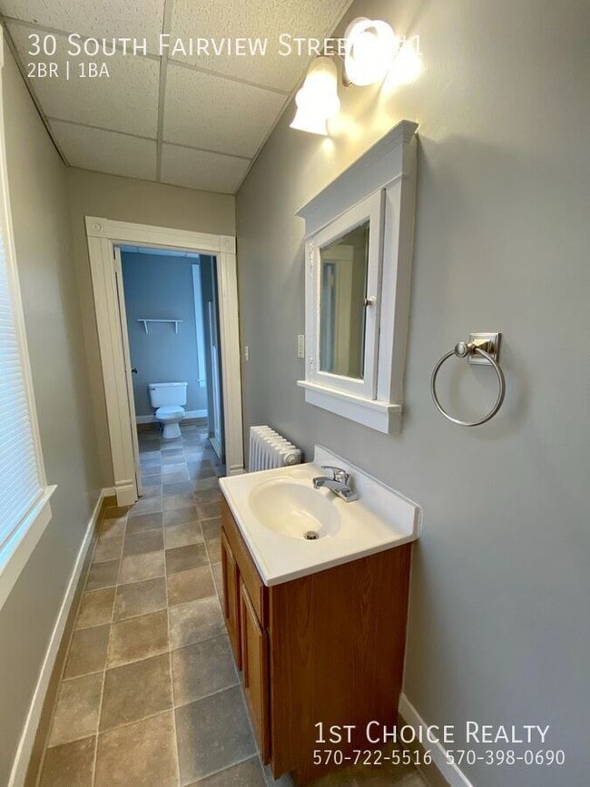 Building Photo - 30 S Fairview St