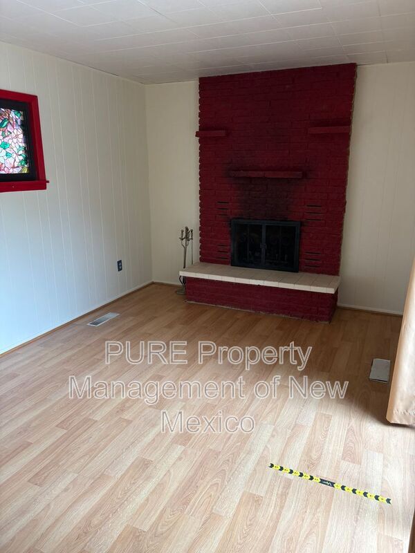 Building Photo - 536 Arizona St SE