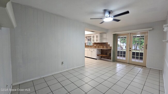 Building Photo - 1608 Watrous Dr
