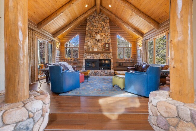 Building Photo - New to the market!  Log home in Frisco!  L...