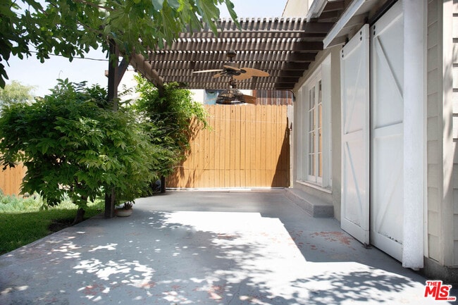 Building Photo - 1337 Westerly Terrace