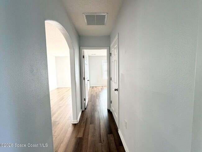 Building Photo - 1623 Musgrass Cir