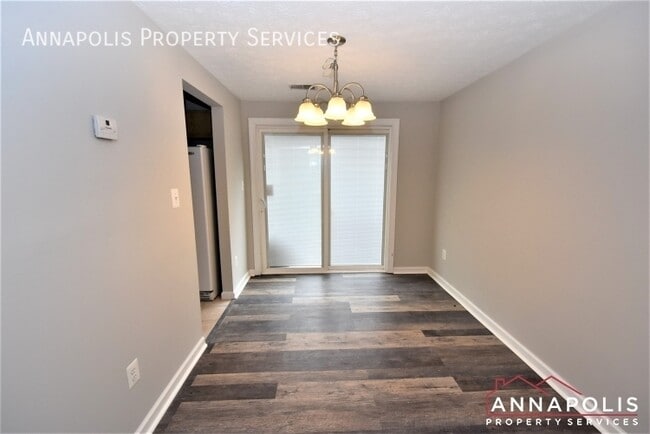 Building Photo - 413 Master Derby Ct