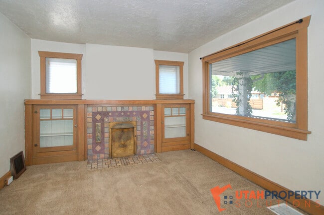 Building Photo - 1622 S Blair St