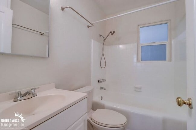 Building Photo - Charming 1Bdm 1Ba Downstairs Home in Normal Heights