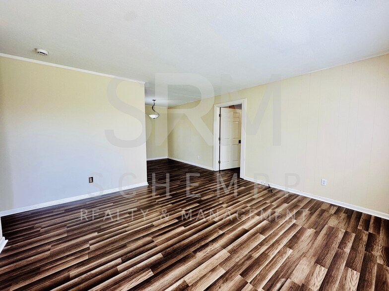 Building Photo - 710 Latimer Ave