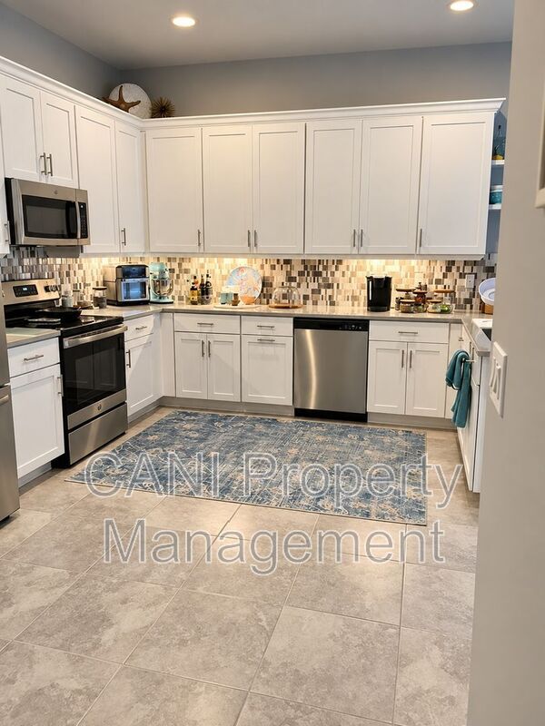 Building Photo - 6309 Hanfield Dr