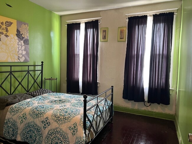 Building Photo - 400 Normandy Ave