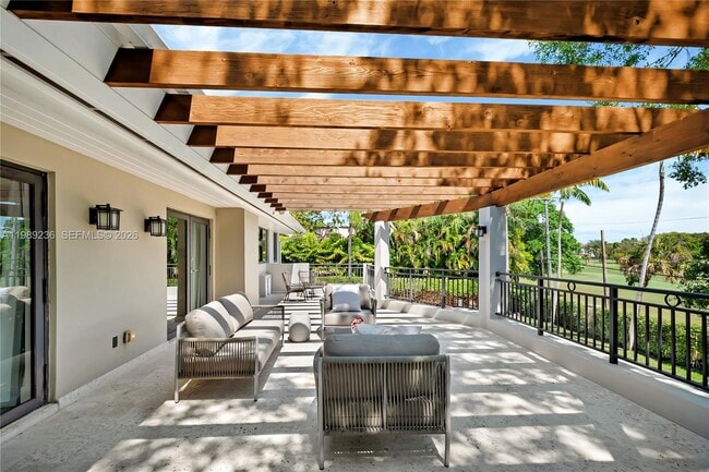 Building Photo - 3425 Alhambra Cir