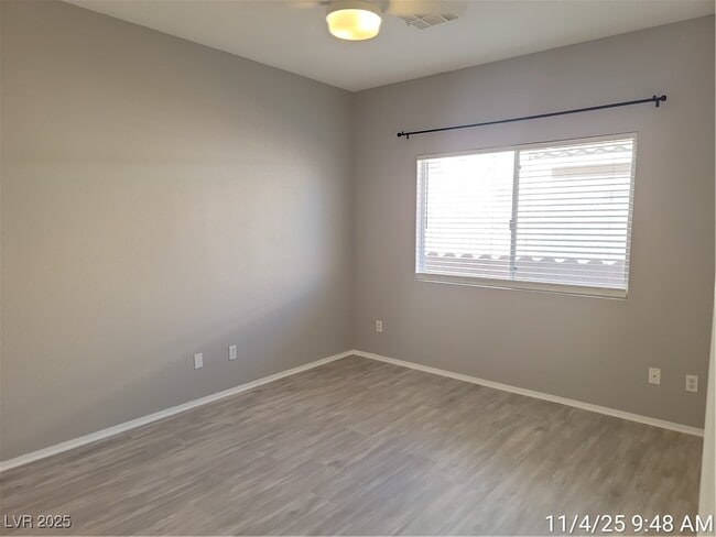 Building Photo - 824 Painted Vista Ave