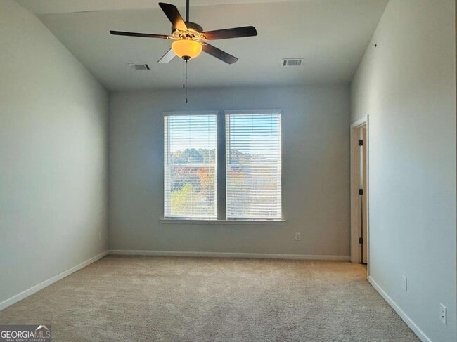 Building Photo - 140 Reese St