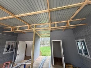 Building Photo - 15435 Esther Dr