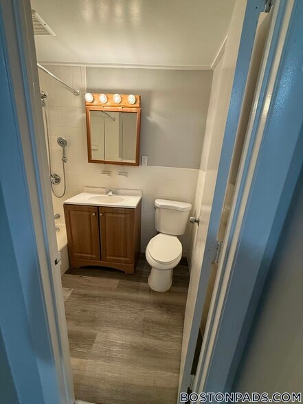 Building Photo - 25 Hamilton Ave