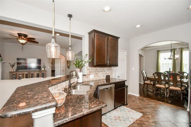 Building Photo - 5622 Scoria Rock Dr