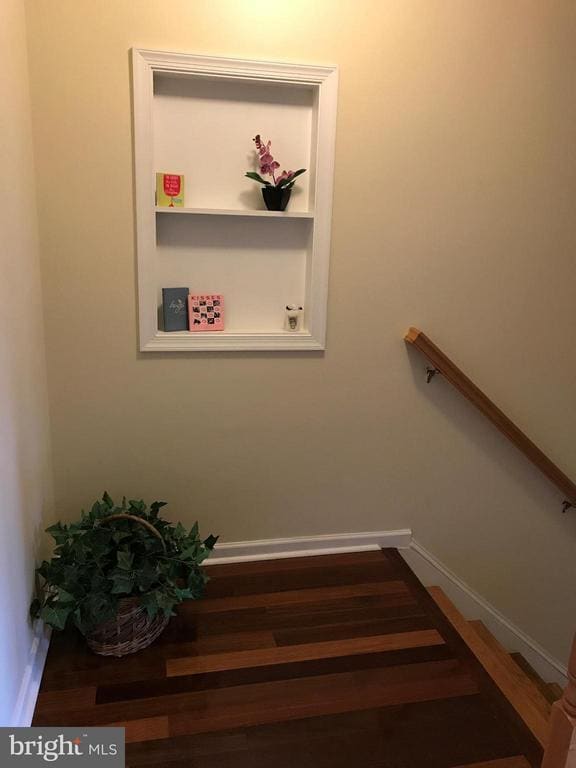 Building Photo - 2022 S Glebe Rd