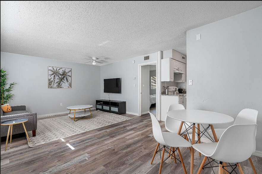 Primary Photo - 13104-13108 Leisure Wood Pl
