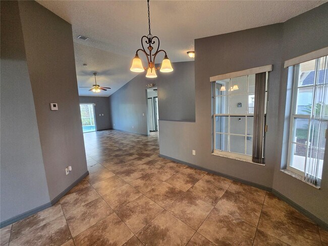 Building Photo - 4674 Prairie Point Blvd