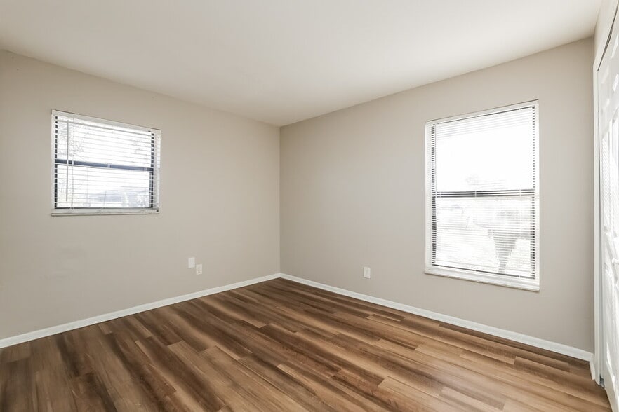 Building Photo - 244 SW 22nd Pl