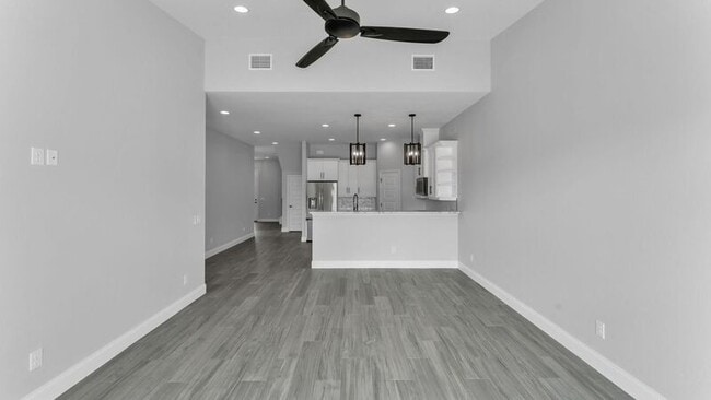 Building Photo - 1155 Windjammer Dr