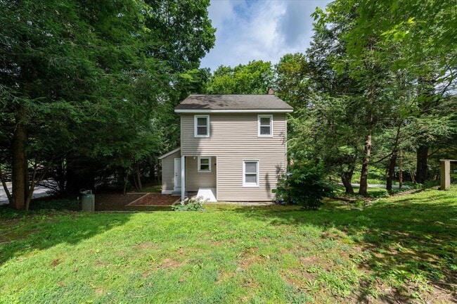 Building Photo - 2 Congdon Ln