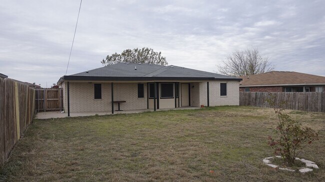 Building Photo - 4304 Sand Dollar Dr