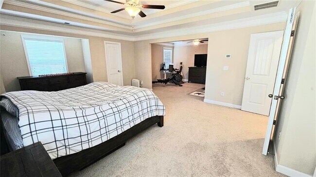 Building Photo - 4750 Sanderling St