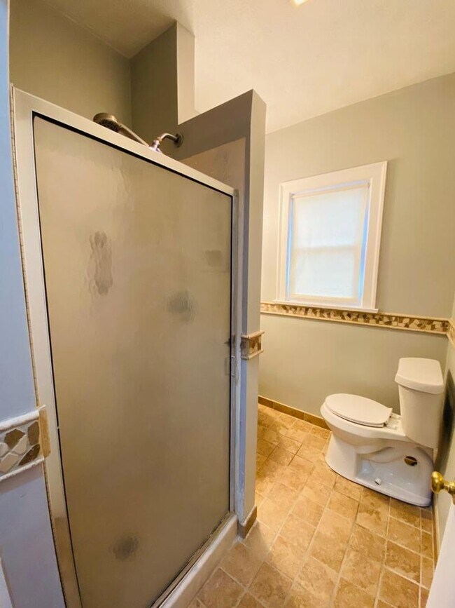 Building Photo - 6388 Seminole Trl