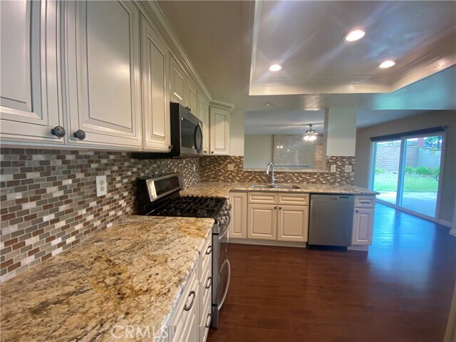 Building Photo - 3576 Hawkwood Rd