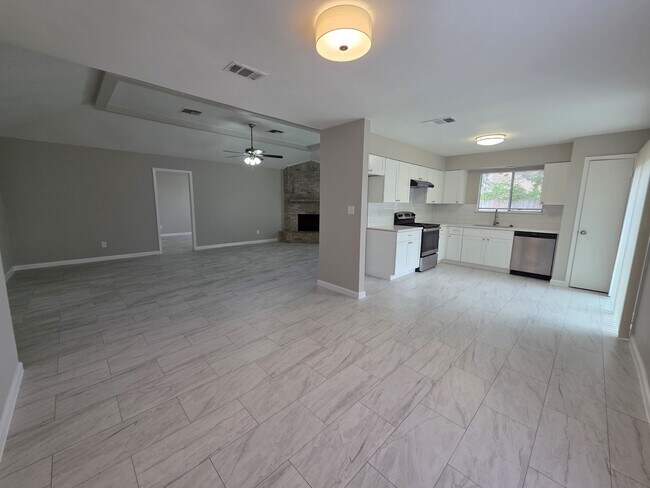 Building Photo - 6607 Pouter Dr