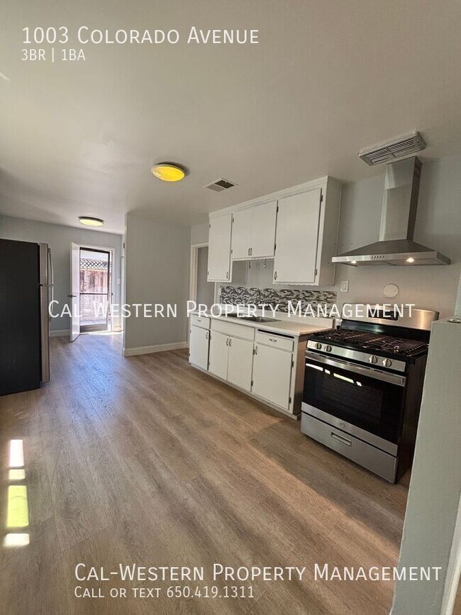 Building Photo - 1003 Colorado Ave