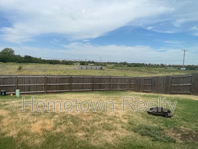 Building Photo - 1712 Vermilion Ln