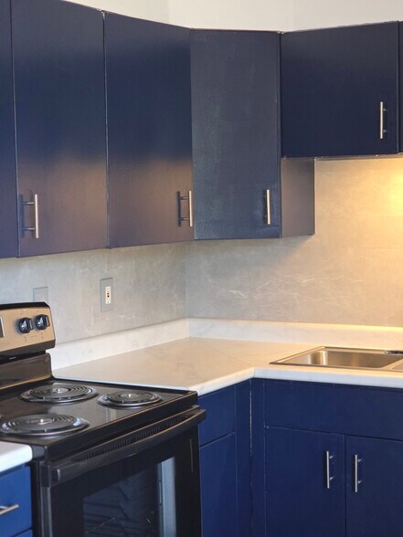 Updated Kitchen - 5421 Bermuda Dr