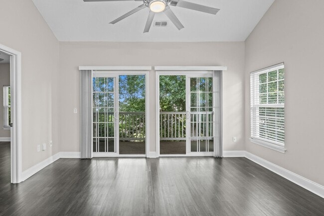 Building Photo - 5026 Belleglen Ct