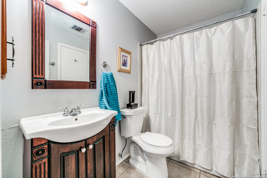Building Photo - 7921 Santa Catalina