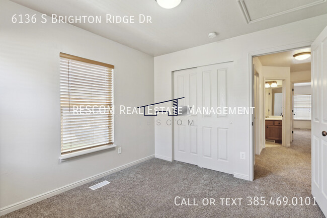 Building Photo - 6136 Brighton Ridge Dr
